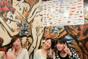 Fusae, Natsumi, Mikiko in front of Venus